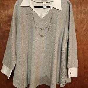 Alfred Dunner Gray Textured Blouse with White Collar And Detachable Necklace